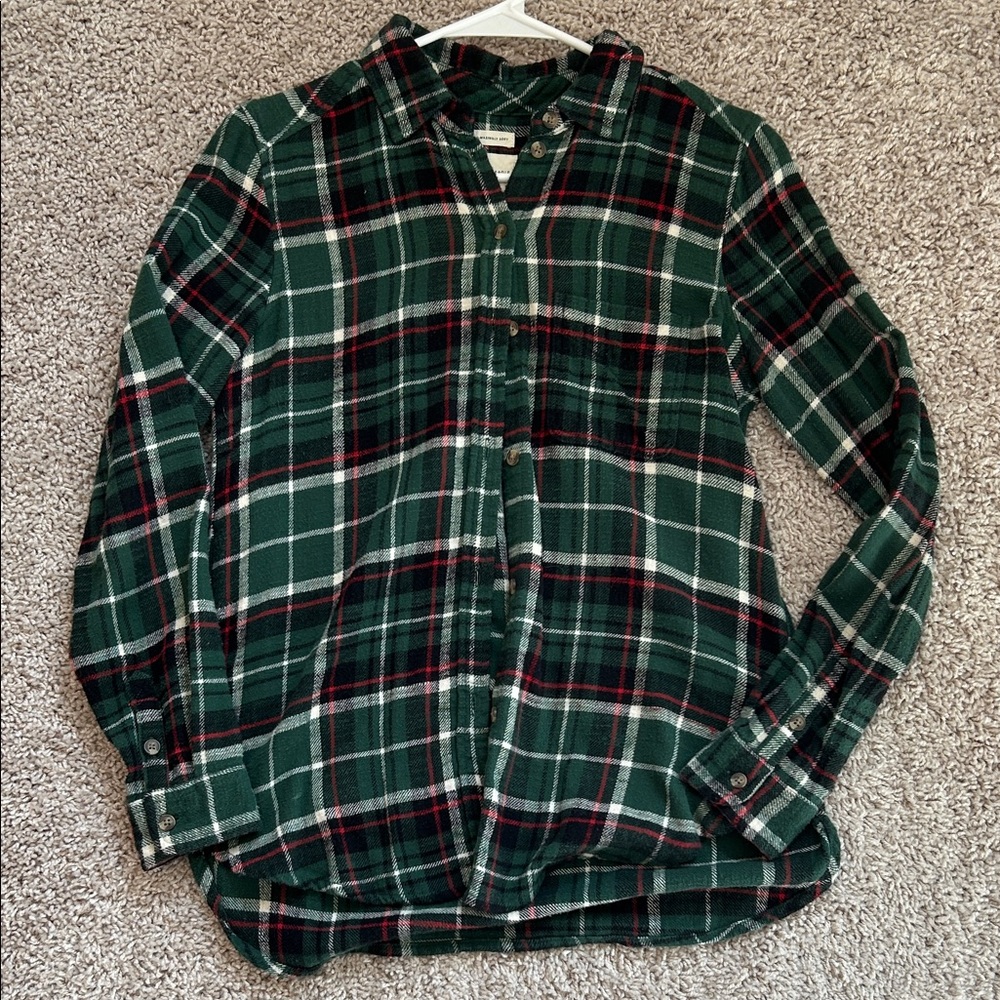 American Eagle Outfitters Green and Red Plaid Shirt